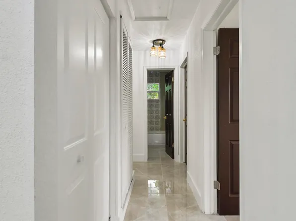 439 Australian Circle, Lake Park, FL 33403