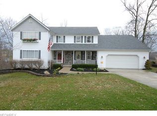 5530 Pine Valley Dr, Zanesville, OH 43701
