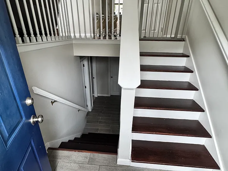10 Lancelot Dr — Photo 3