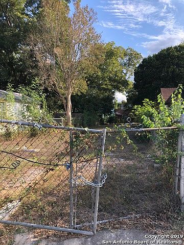 1st image of 420 Queretaro St