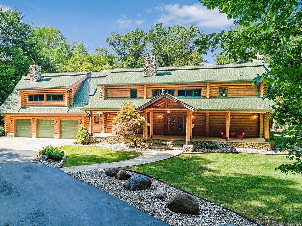 Home 4808 sq.ft. + 2000 Finished LL