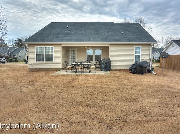 2nd image of 219 Fox Haven Dr