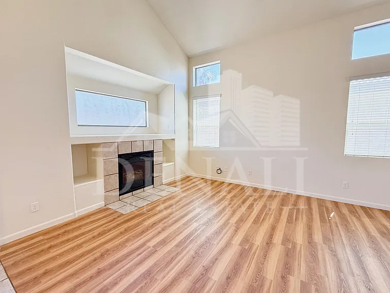 11184 W Palm Ln — Photo 7
