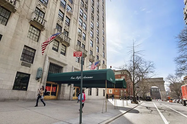 Sold by Ann Weintraub, Ltd. | media 16