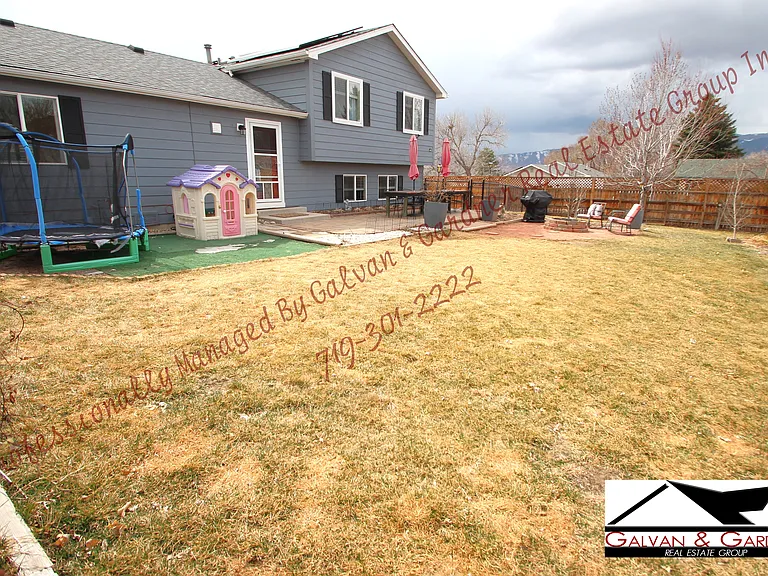 2110 Chapel Hills Dr — Photo 31
