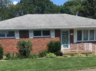 56 Gordon St, Mc Kees Rocks, PA 15136