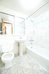 Rented by Street Realty Brokerage LLC