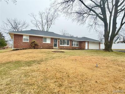 5180 Ambs Rd, Saint Louis, MO, 63128