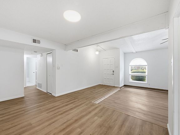2nd image of 2813 Countess Dr