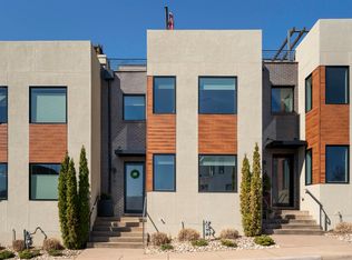 575 Lochlyn Hill Dr, Charlottesville, VA 22901