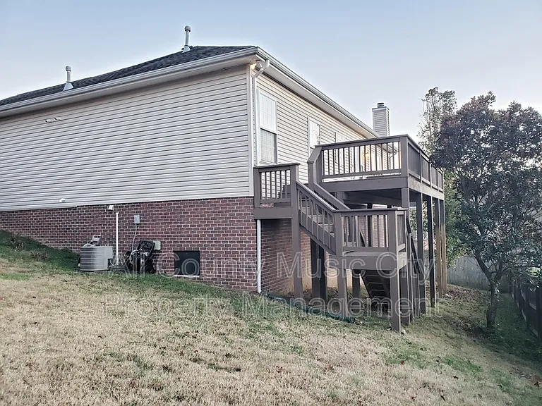 905 Weatherside Ct — Photo 23