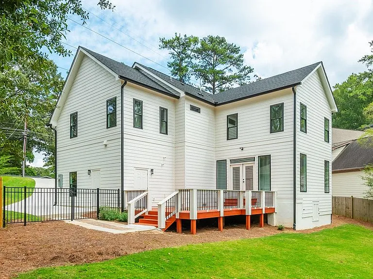 4056 Ashford Dunwoody Rd NE — Photo 86