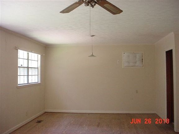 3rd image of 14 Monticello St