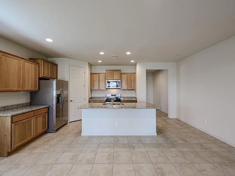 31949 N 134th Dr — Photo 2