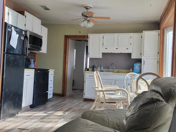 1493 W County Line Rd, Greenwood, IN 46142