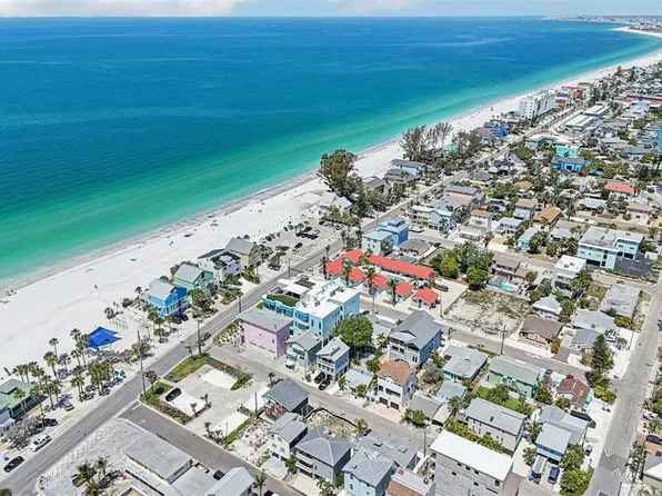 23 80th Ave, Treasure Island, FL 33706