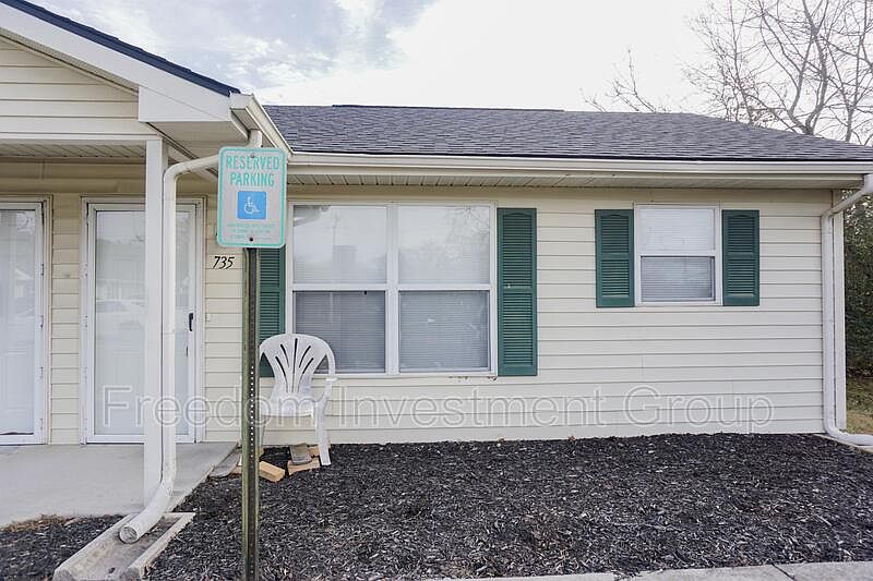 1st image of 735 Sanquine Way