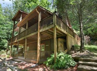 795 Kells Ridge Dr, Ellijay, GA 30540