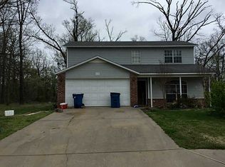 1614 Crescent St, Bentonville, AR 72712