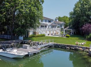 195 Shore Rd, Old Greenwich, CT 06870