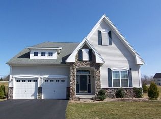 6 Colonial Ct, Middlebury, CT 06762