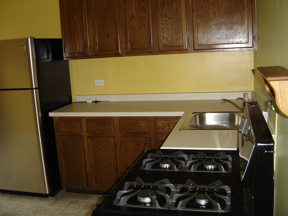 1st image of 4930 Louise St APT 2