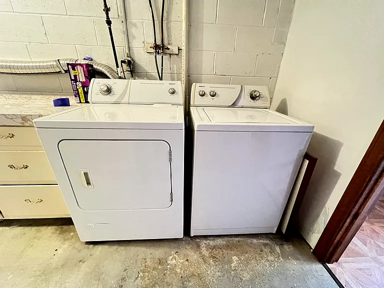 80 Smith St #2A — Photo 5
