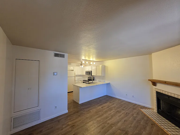 4901 E Kelton Ln #1246 — Photo 10