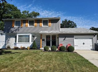 202 Mildred Ct, Mount Laurel, NJ 08054