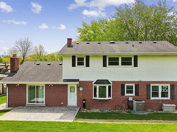 5th image of 3020 Spring Green Dr