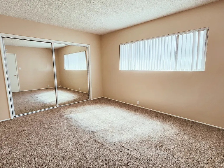 1815 Fremont Ave — Photo 16