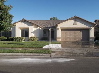 2813 14th St, Sanger, CA 93657