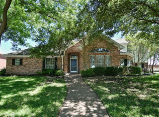 1401 Covington Dr, Woodway, TX 76712