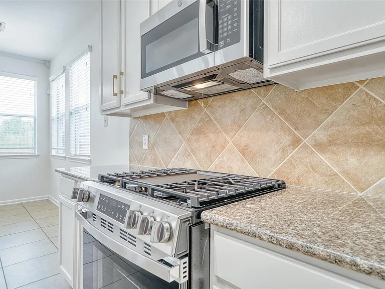 13946 Cypress Star Ln — Photo 15