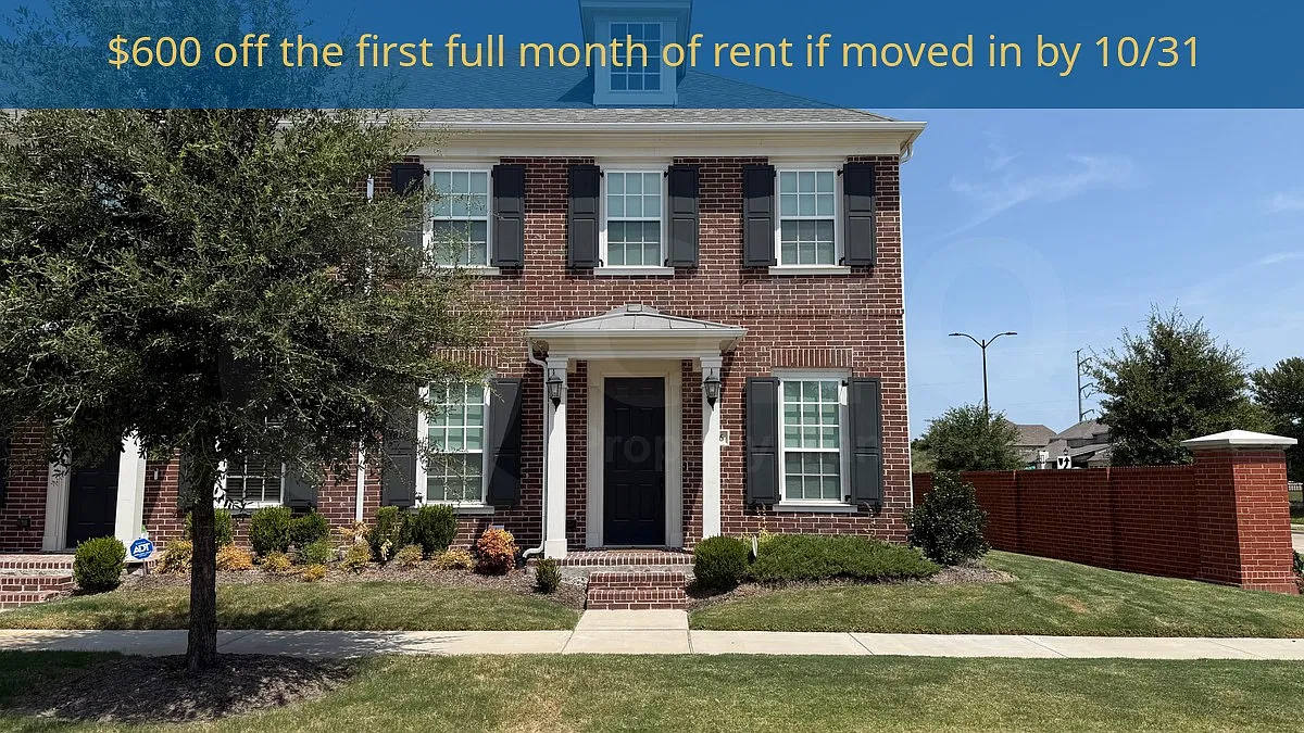 3 bed, 3.0 bath, 2256 sqft, $3,100 — Photo 1