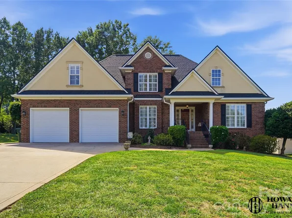 235 Landry Dr, Kings Mountain, NC 28086