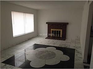 4th image of 4729 Elm Ave