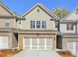 215 Yellowwood Way, Woodstock, GA 30188