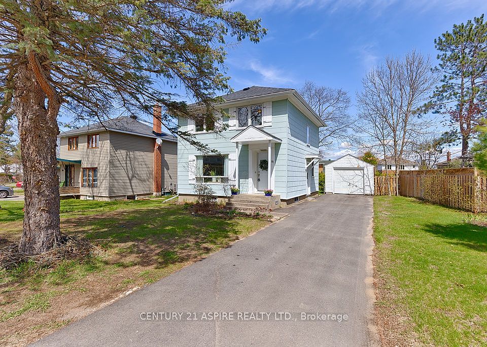 1st image of 82 Rutherford Ave
