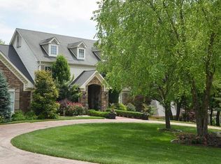 1938 Muir Woods Ln, Saint Louis, MO