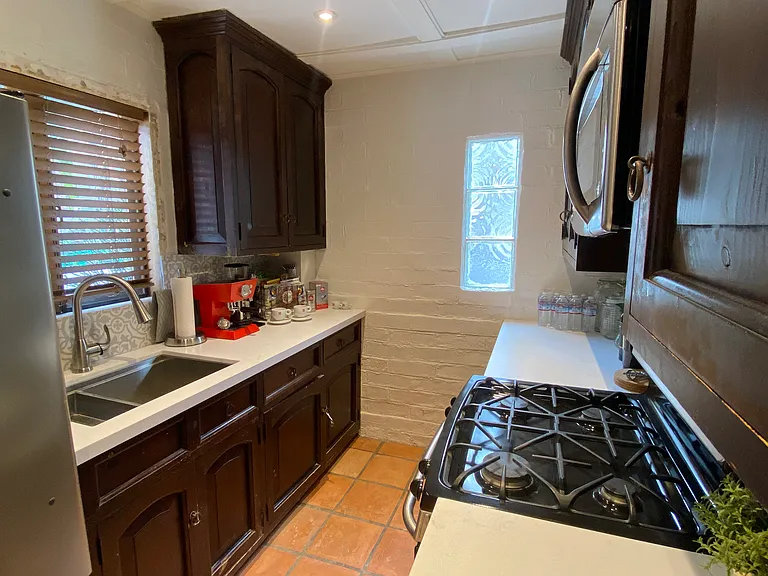 Kitchen Vew