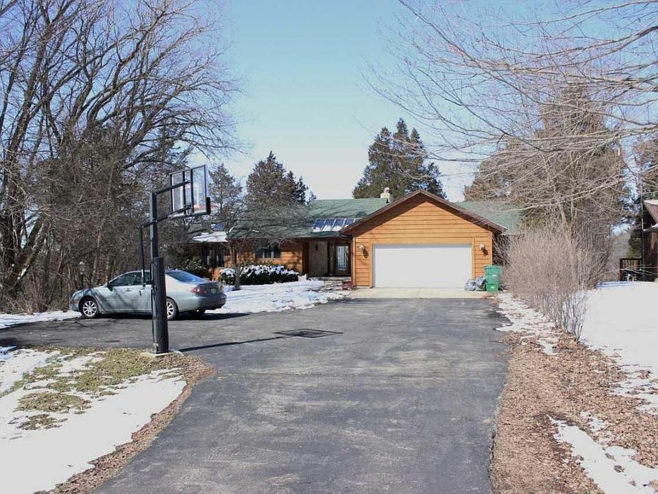1st image of W14210 Selwood Dr