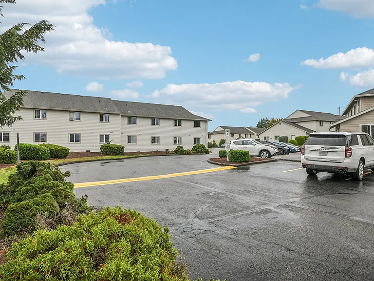 Fircrest Apartments — Photo 21