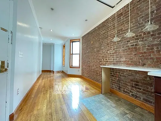 Rented by Mason Group LLC | media 21