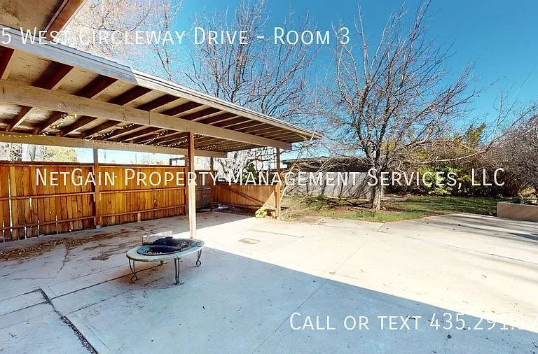 405 W Circleway Dr #3 — Photo 12