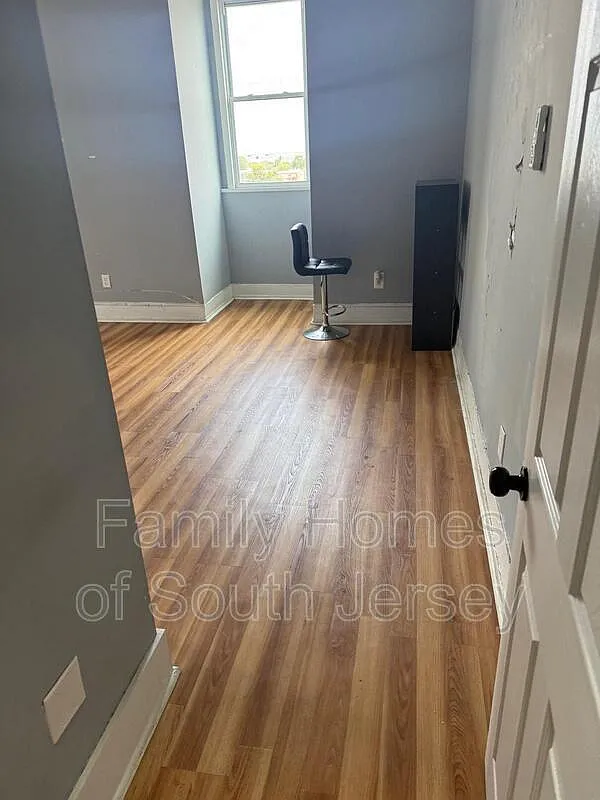 Studio, 2.0 bath, 600 sqft, $890 — Photo 4