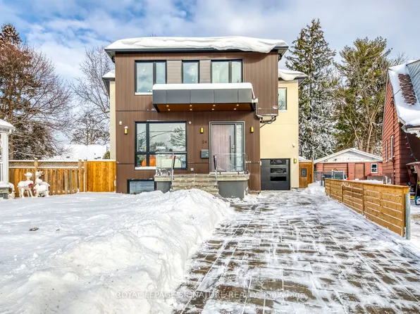 24 Merritt Rd, Toronto, ON M4B 3K5