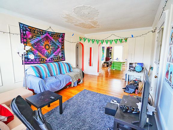 5th image of 724 Heman Ave #2
