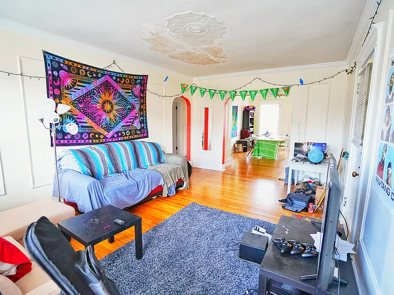 724 Heman Ave #2 — Photo 5