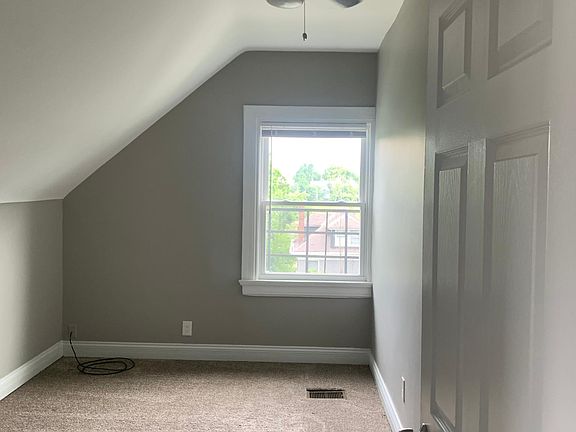 5th image of 308 Erkenbrecher Ave